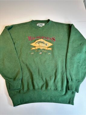 Wilderness Outfitters Green Graphic Crewneck Sweatshirt